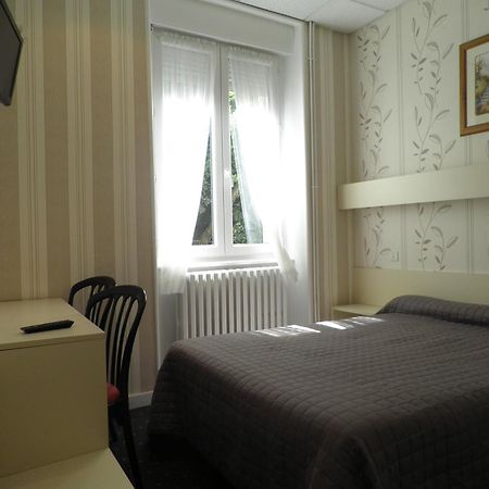 Hotel Saint Jean Vals-les-Bains Szoba fotó