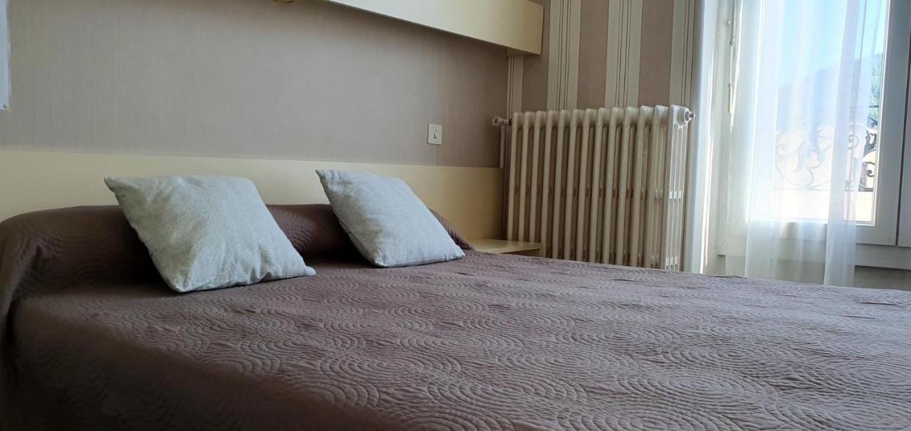 Hotel Saint Jean Vals-les-Bains Kültér fotó