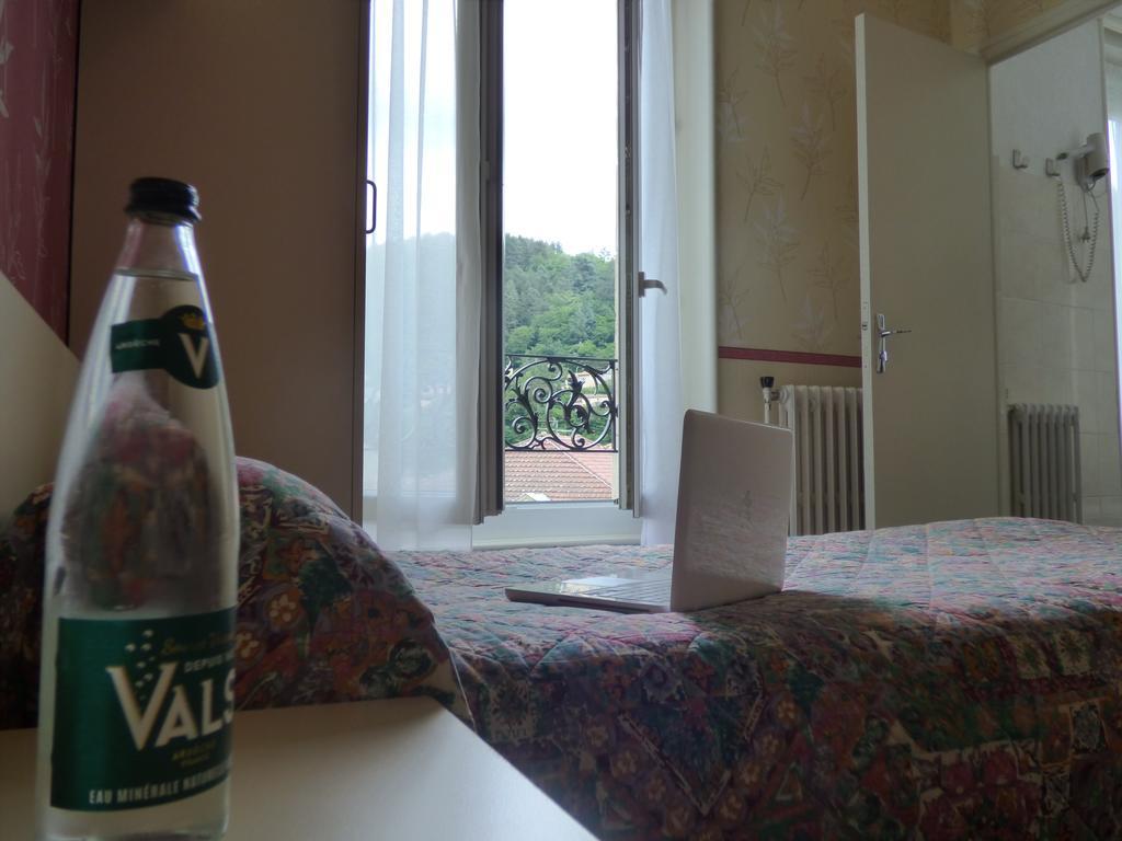 Hotel Saint Jean Vals-les-Bains Kültér fotó