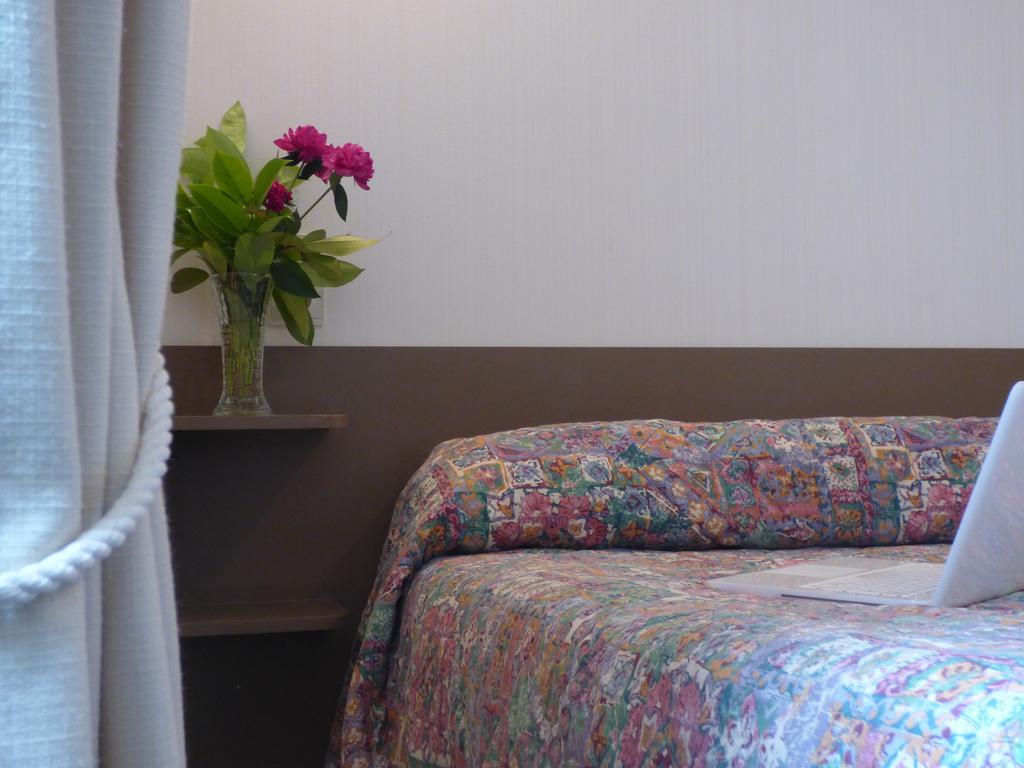 Hotel Saint Jean Vals-les-Bains Kültér fotó