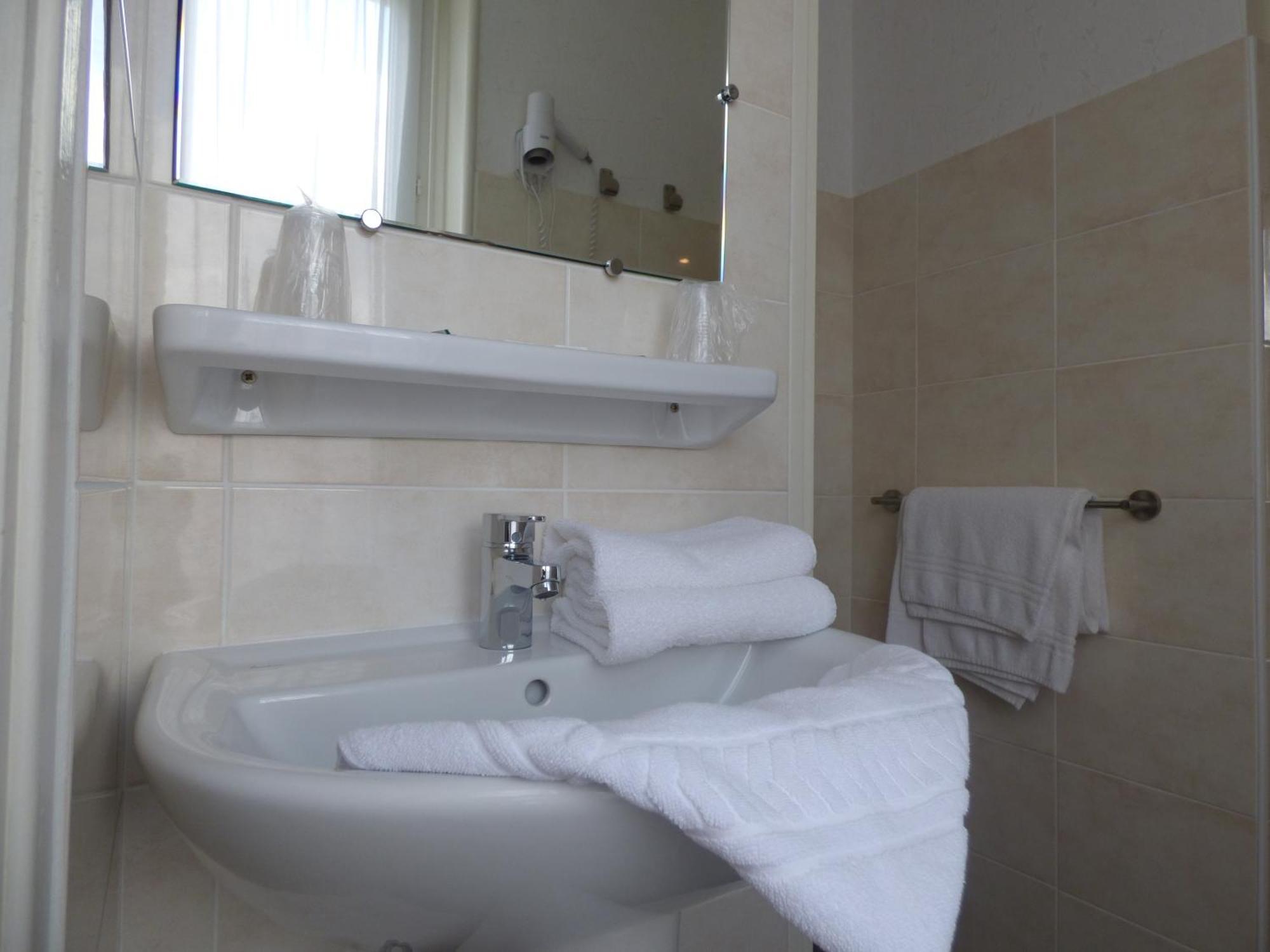 Hotel Saint Jean Vals-les-Bains Szoba fotó
