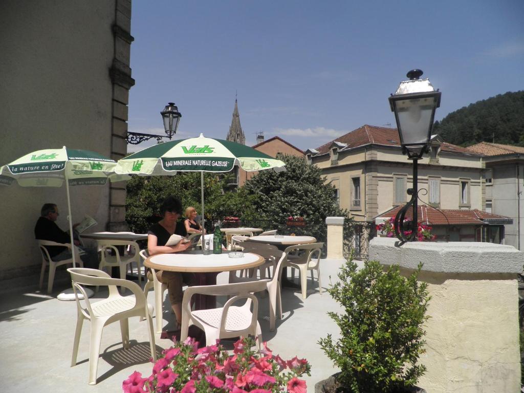 Hotel Saint Jean Vals-les-Bains Kültér fotó